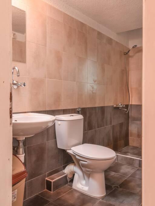 Spacious And Cozy 3 Bedroom Apartment In Downtown Sofia Sófia Exterior foto